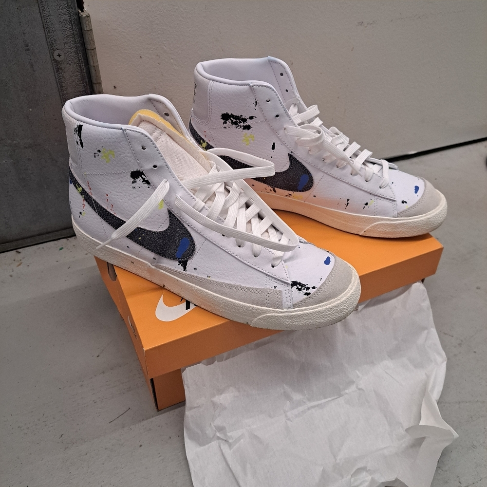 Shoe